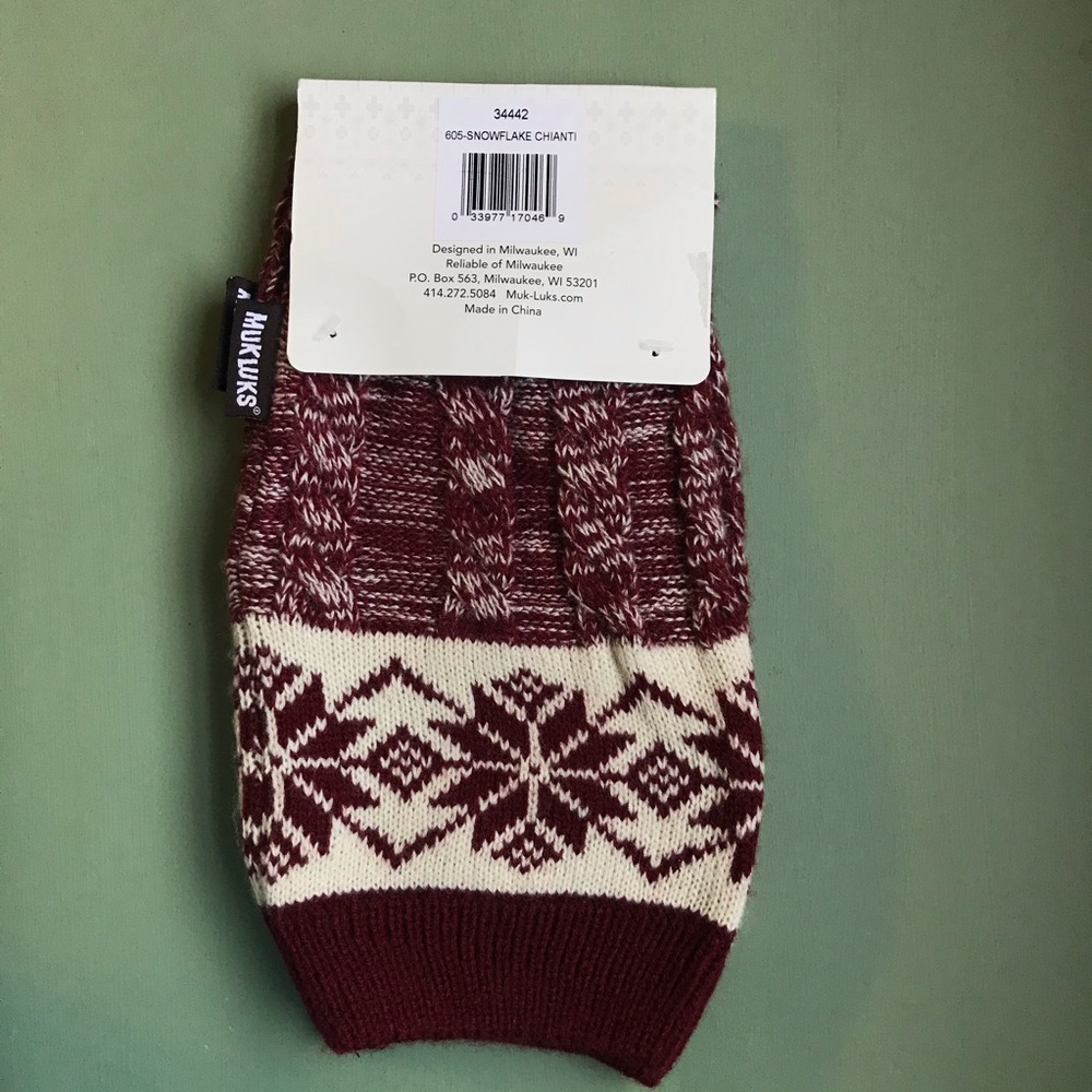 MUK LUKS Snowflake Chianti Red Sweater Pattern - Picture 3 of 3